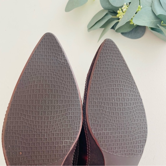 Stuart Weitzman Tier Cola Suede Kitten Heels - Picture 8 of 9